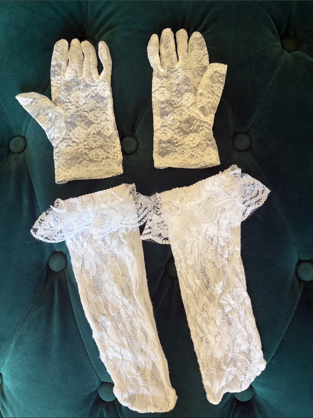 White Lace Gloves and Socks Set - Elegant Women's Intimates